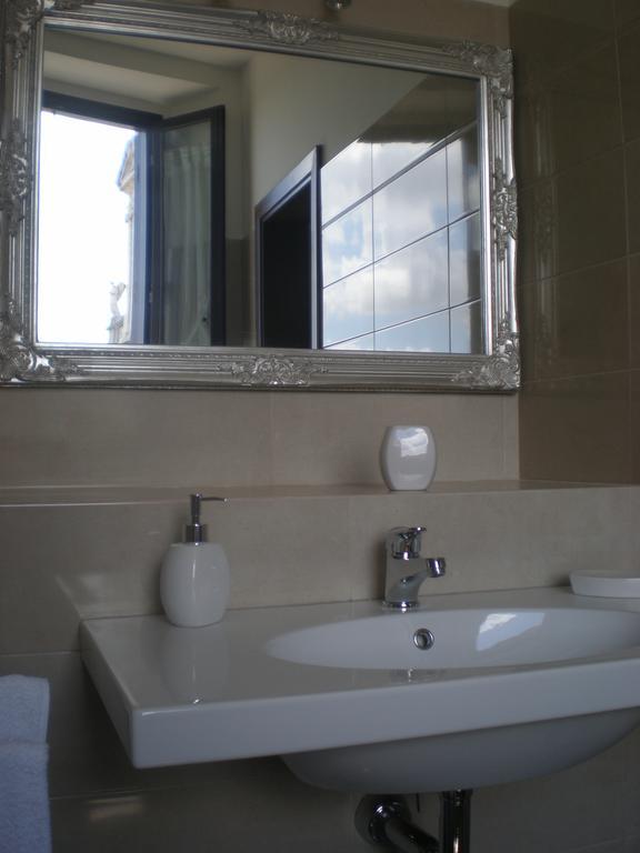 Hotel Piazza Degli Angeli Assisi Zimmer foto