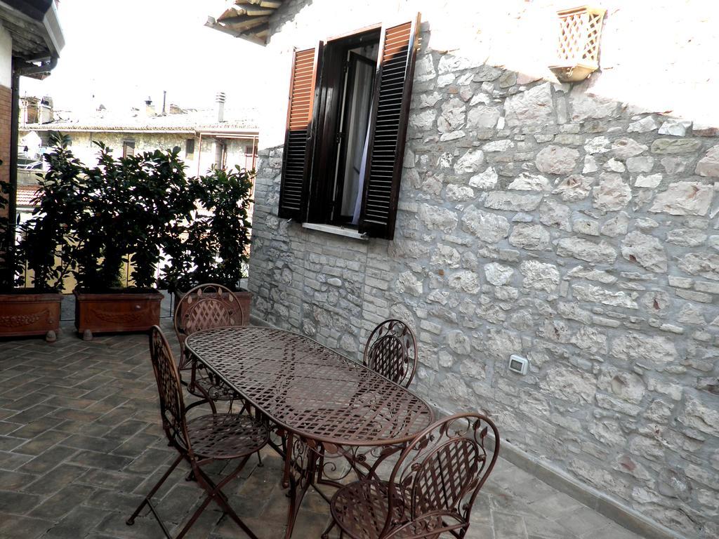 Hotel Piazza Degli Angeli Assisi Exterior foto